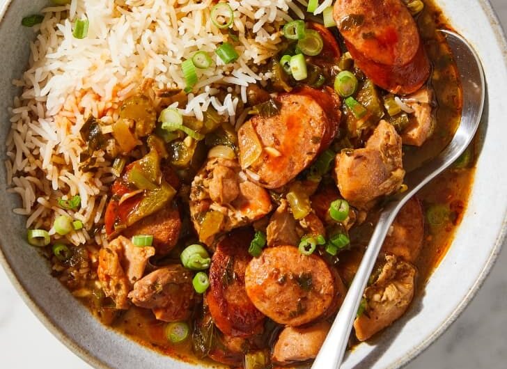 Classic Cajun Gumbo: A Hearty Southern Delight!